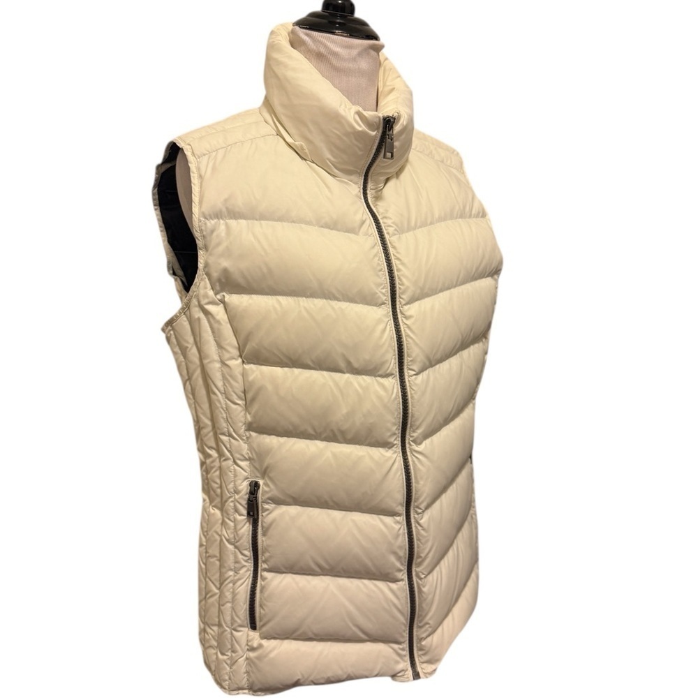 Bass Women's Cream Quilted Vest